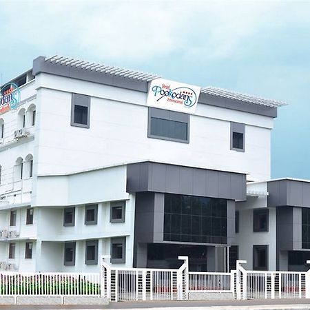 Hotel Pookodans International Kondotty Экстерьер фото